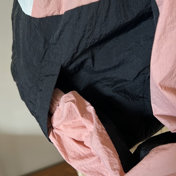 Ambiance Water Resistant Jacket in Dusty Rose, White and Black - Picture 4 of 10